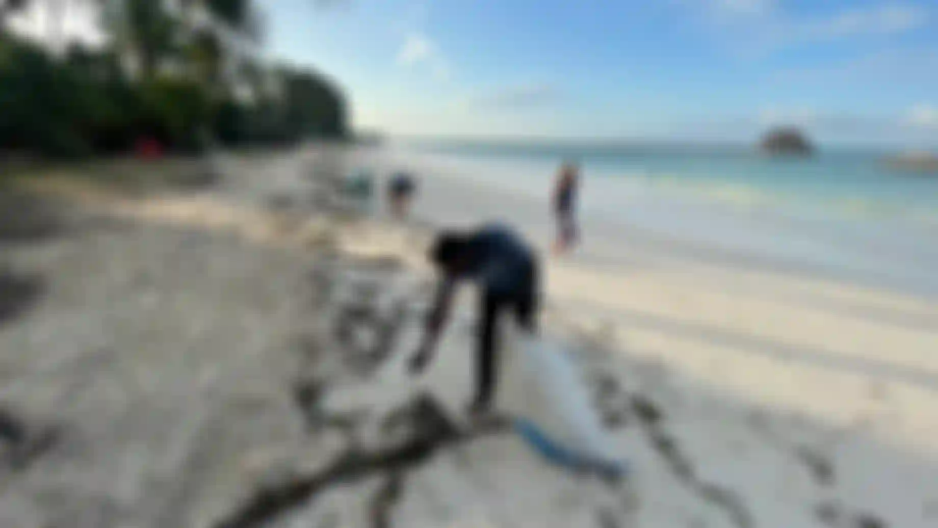Duotone-Kiteboarding-Zanzibar_Clean_Beach_Days_2022_1