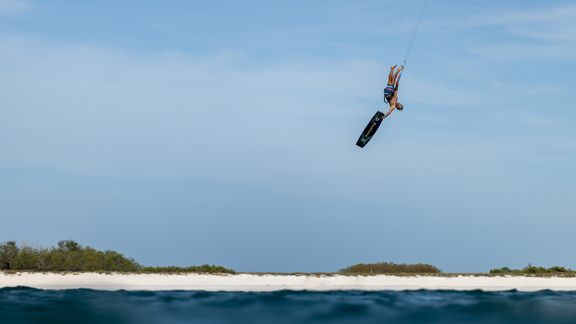 Tech Talk: Внутри новой линейки твинтипов Duotone 2026 6 Трюки на Jaime SLS твинтипы Duotone 2026