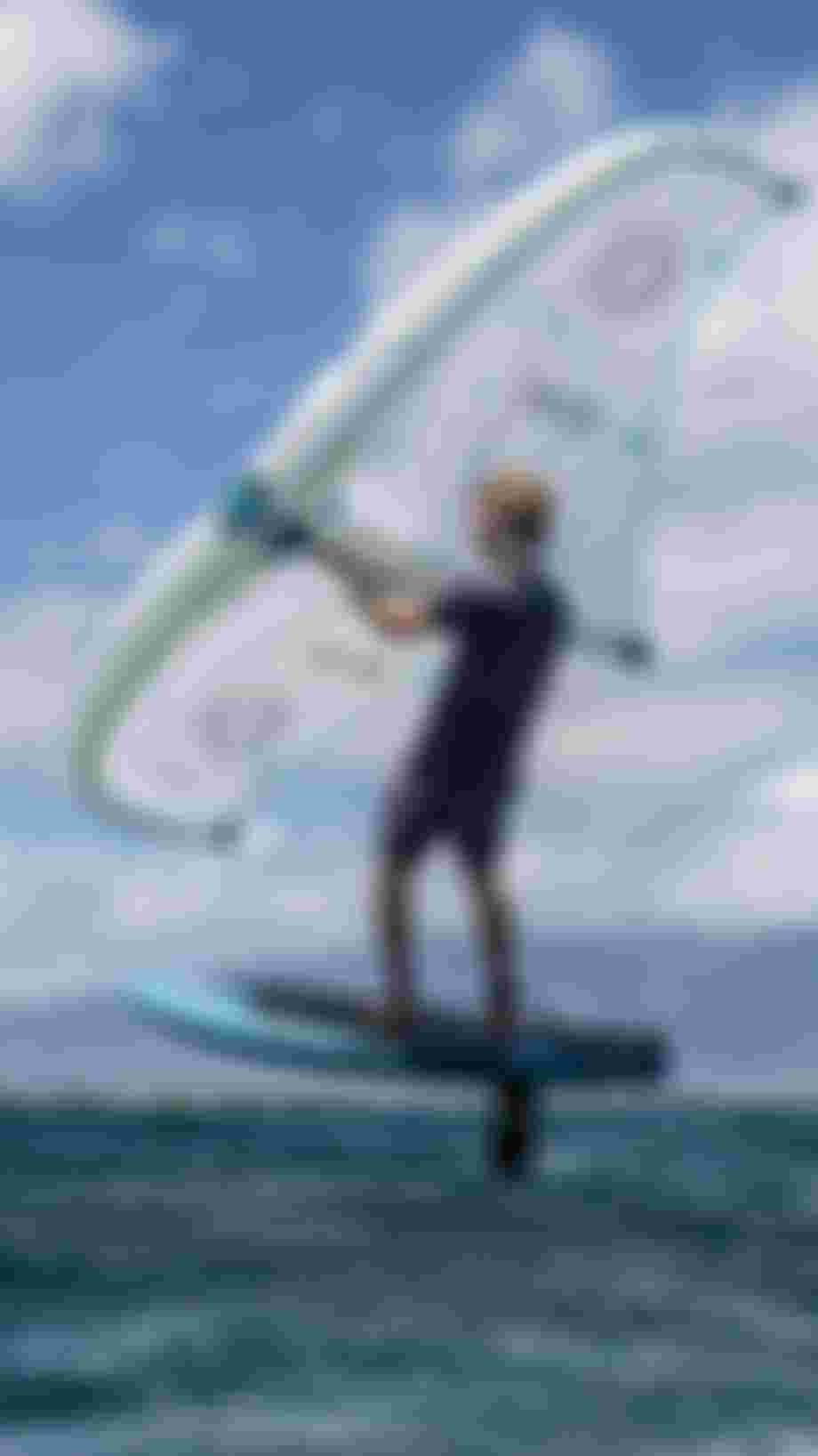 FinnSpencer_SkybridSLS25_SlickConceptBlue24_Maui_Duotone_by-JohnCarter_DY6_D2_3847