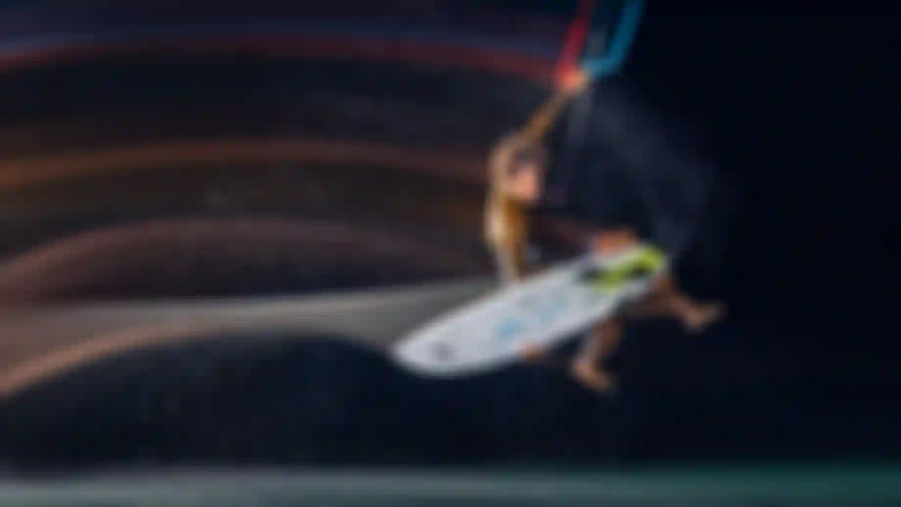Duotone-Kiteboarding-LongExposure-WhipD-LAB-TrustBar-MatchuLopes-2026-Venezuela-TobyBromwich-0318
