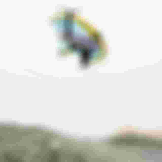 Aleks Acherer freestyle jump on SkyStyleSLS SS26 and UnitDLAB SS26 in Dakhla