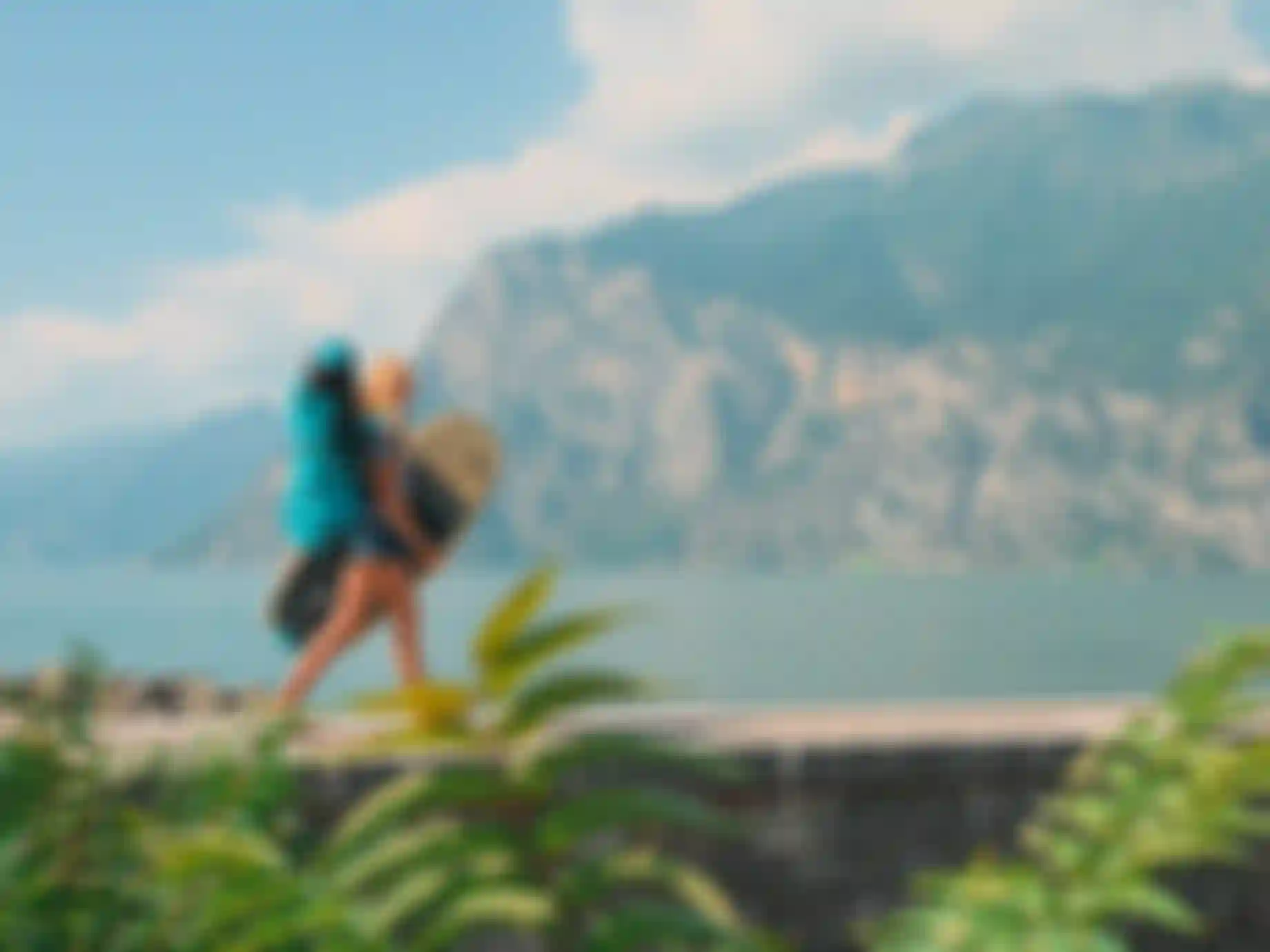 MarieSchlittenbauer_Lifestyle_LakeGarda_Duotone_by-AndreaDalCanton_Marie10