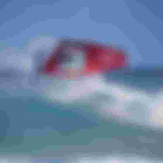 DTW-Duotone-SuperHero-MarcParé-Maui-2022-FishBowlDiaries