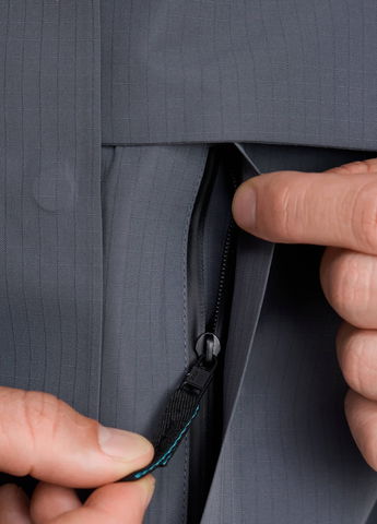 Waterproof & breathable 2L fabric (C0 DWR)