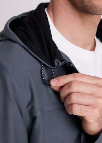 Elastic hood regulation with jersey lining