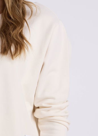 Updated fit with set-in sleeves