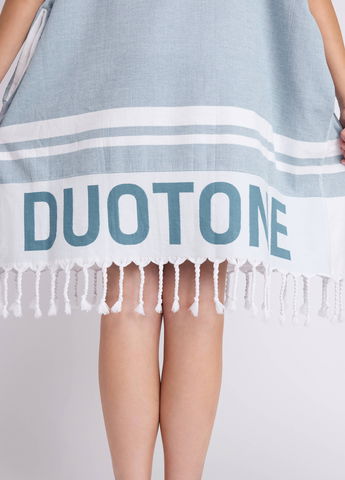 Logo tissé dans le dos & icône brodée sur la poitrine