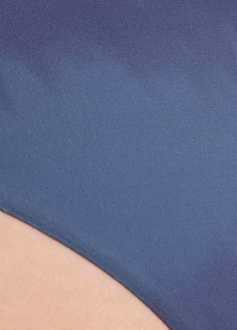 Disponible uni ou avec un imprimé intégral unique (chaque pièce est un exemplaire unique)