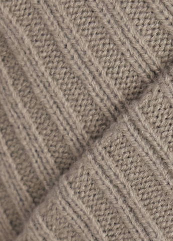 Flexible 2x2 rib knit for a comfortable fit