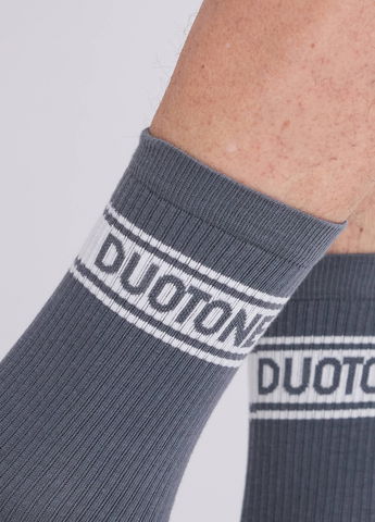 Knitted logo, side icon & sole branding