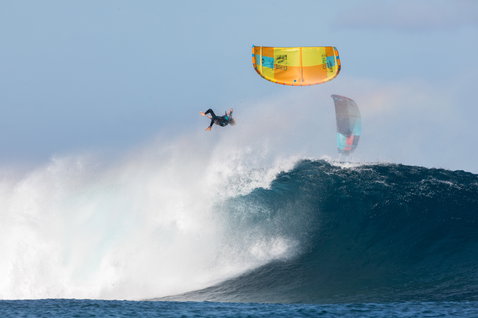 Duotone Neo LEI kite during wave riding at an ocean beach