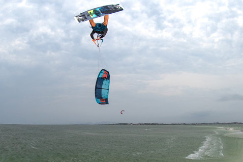 Duotone Dice LEI kite during kitesurfing on the coastal ocean