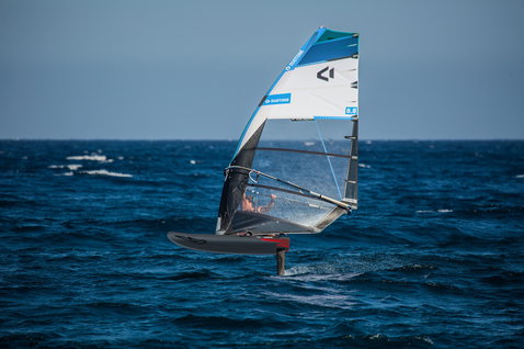 Duotone_Windsurfing_Warp_Foil-20.20_Action-Shots_6