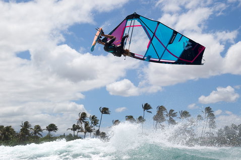 Duotone_Windsurfing_Super-Session_Action-Shots_1