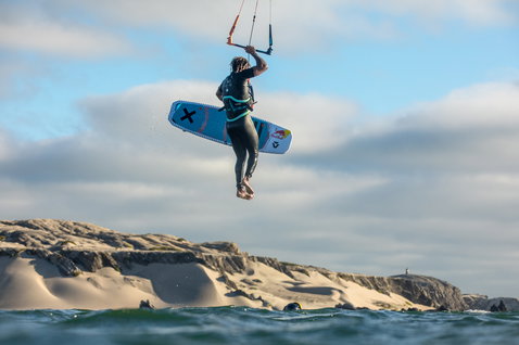 Duotone Pro Voke strapless surfboard during kitesurfing at the coastal ocean