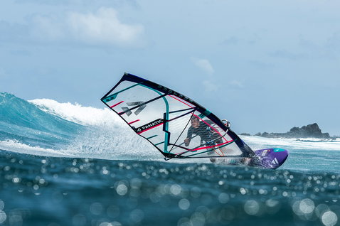 Duotone_Windsurfing_SUPER-HERO_Action-Shots_5