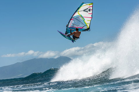 Duotone_Windsurfing_SUPER-HERO_Action-Shots_4