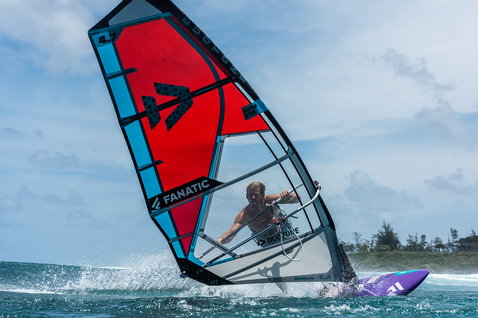 Duotone_Windsurfing_SUPER-STAR_Action-Shots_7