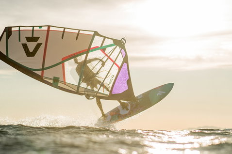 Duotone_Windsurfing_IDOL-LTD_Action-Shots_2
