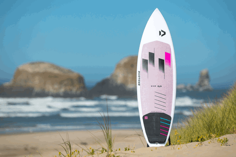 Duotone Wam SLS Kite-Waveboard in weiß, lavendelrosa, magenta, dunkelgrau und cyan