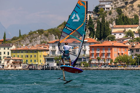 Duotone_Windsurfing_F_PACE_Action-Shots_1