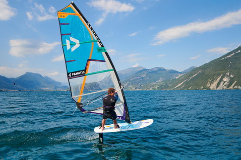 Duotone_Windsurfing_F_PACE_Action-Shots_7