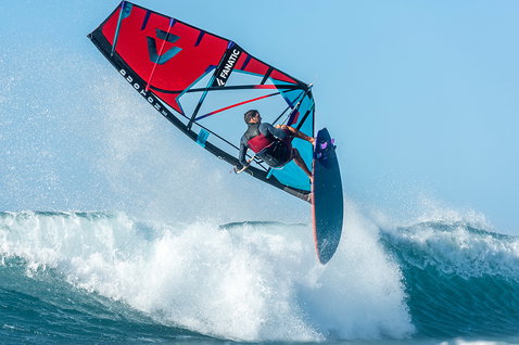 Duotone_Windsurfing_Super_Hero_Action-Shots_8