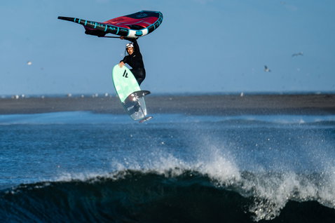 Duotone_Wing_Foiling_Slick-SLS_Action-Shots_5