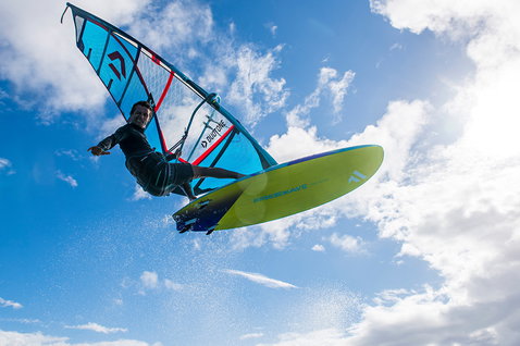Duotone_Windsurfing_Duke_Action-Shots_5