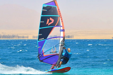 Duotone_Windsurfing_Duke_Action-Shots_7