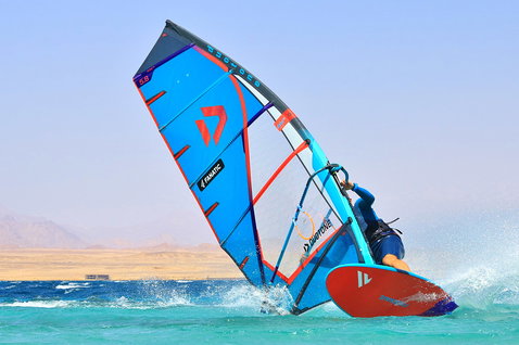 Duotone_Windsurfing_Duke_Action-Shots_2