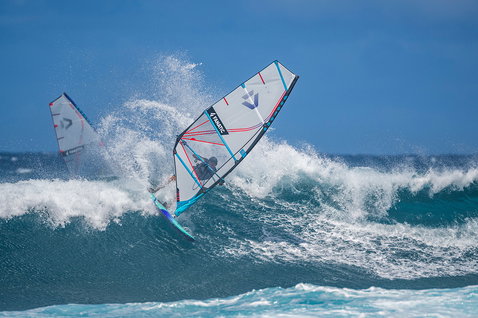 Duotone_Windsurfing_Super_Star-SLS_Action-Shots_3