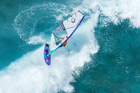Duotone_Windsurfing_Super_Hero-SLS_Action-Shots_4