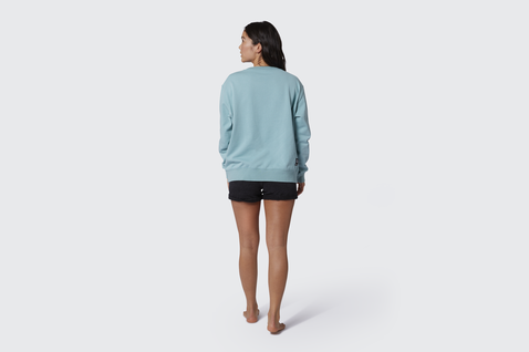 Duotone_Apparel_Sweater-Team-women_Action-Shots_8