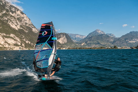 Duotone_Windsurfing_S_Pace_Action-Shots_3