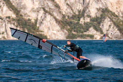 Duotone_Windsurfing_E_Pace-SLS_Action-Shots_2