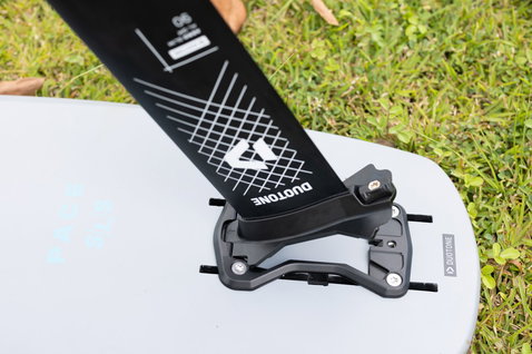 Duotone Mast-Fuselage Set Slim AL QM set di connessione albero-fusoliera foil 90 cm in oliva scuro e antracite