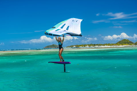 Duotone_Wing_Foiling_Slick-(LK)_Action-Shots_1
