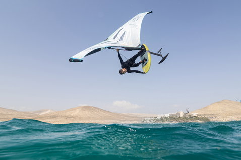 Duotone_Wing_Foiling_Slick-(LK)_Action-Shots_9