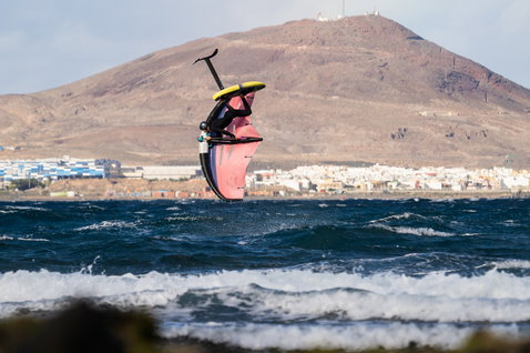 Duotone_Wing_Foiling_Slick-(LK)_Action-Shots_14