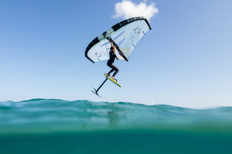 Duotone_Wing_Foiling_Slick-(LK)_Action-Shots_15