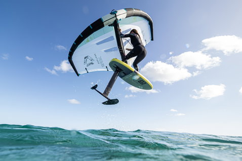 Duotone_Wing_Foiling_Slick-(LK)_Action-Shots_16