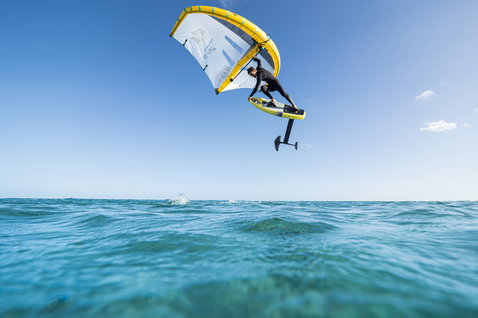 Duotone_Wing_Foiling_Slick-D/LAB_Action-Shots_4