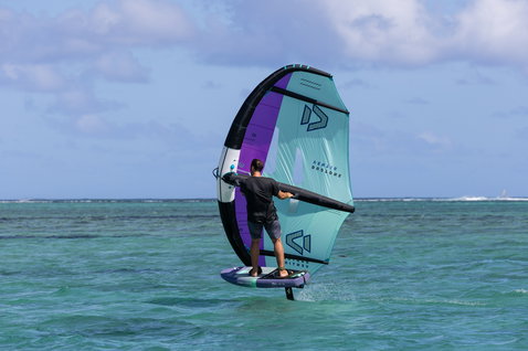 Duotone_Wing_Foiling_Ventis_Action-Shots_3