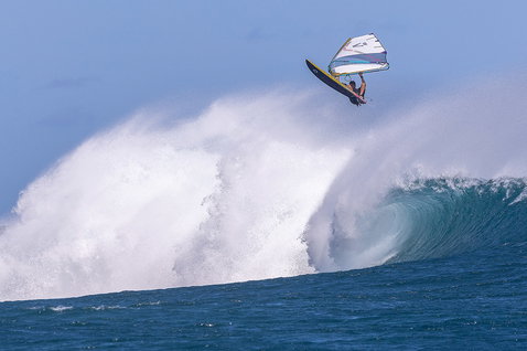 Duotone_Windsurfing_Super_Hero-SLS_Action-Shots_8