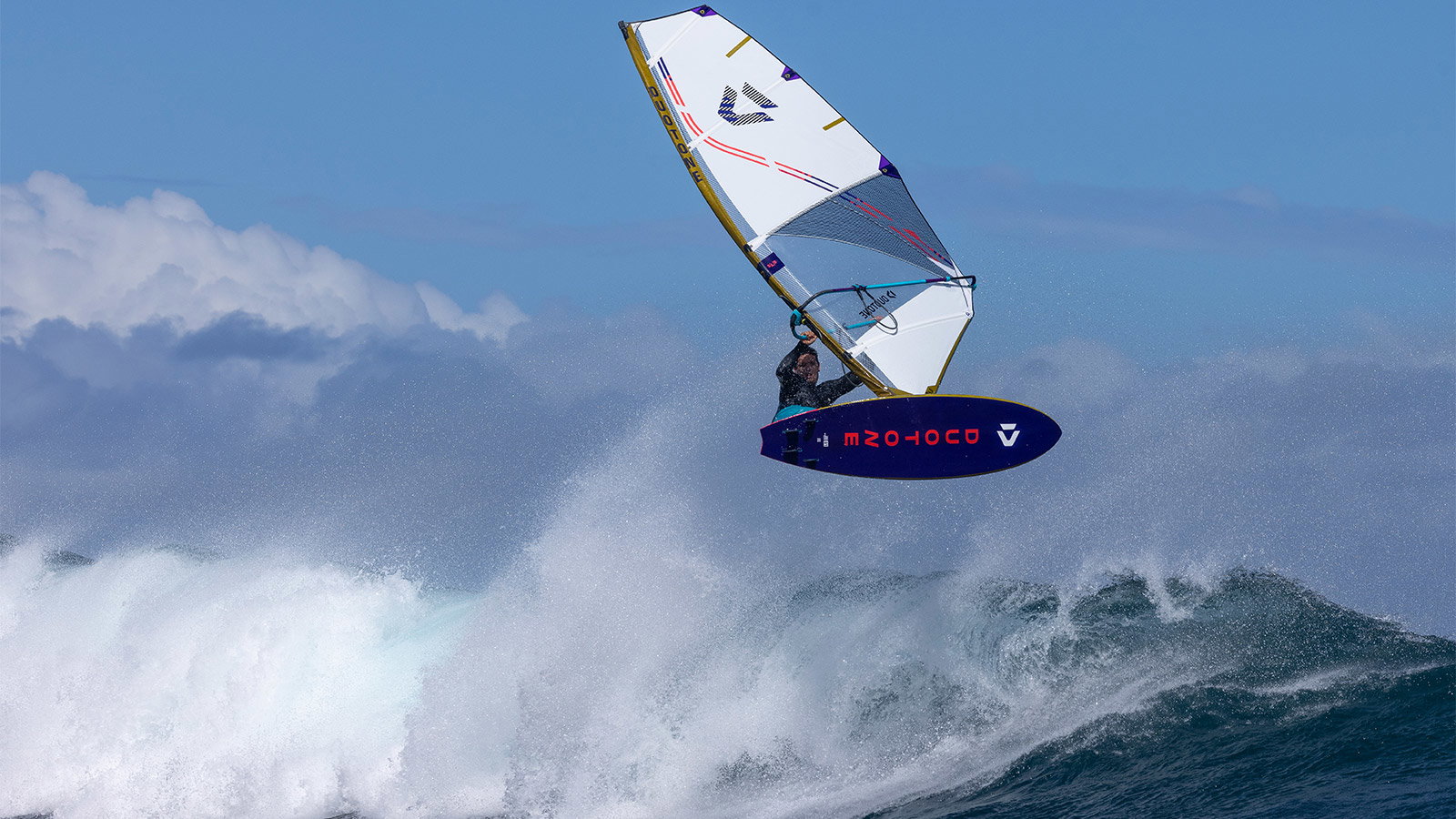 Super_Hero SLS 2024 ᐅ high-end wave sail | DUOTONE Windsurfing