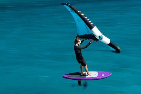 Duotone_Wing_Foiling_Downwinder-SLS_Action-Shots_5