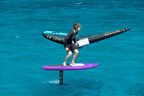 Duotone_Wing_Foiling_Downwinder-SLS_Action-Shots_3