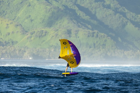 Duotone_Wing_Foiling_Sky-Style-SLS_Action-Shots_4