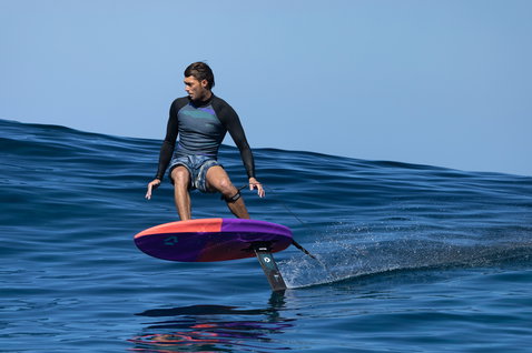 Duotone_Wing_Foiling_Sky-Surf-SLS_Action-Shots_9
